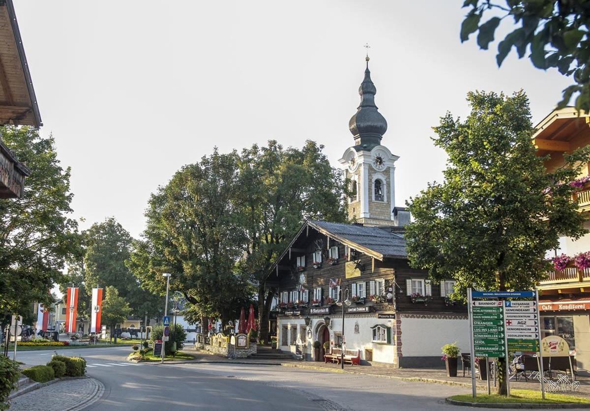 Hotel Gasthof Markterwirt Altenmarkt im Pongau Eksteriør bilde