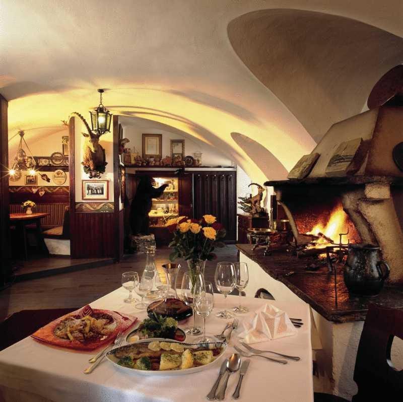 Hotel Gasthof Markterwirt Altenmarkt im Pongau Eksteriør bilde